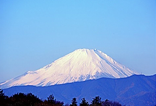 ６階談話室からの富士山